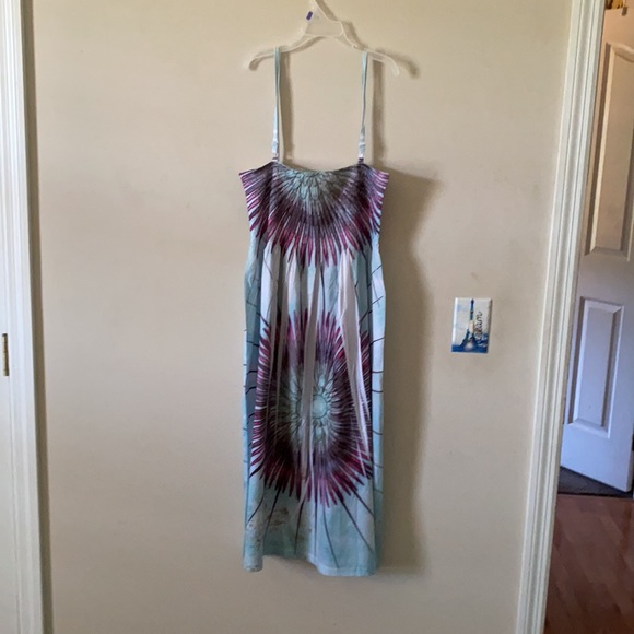 Flower jeweled pattern dress - Picture 3 of 3